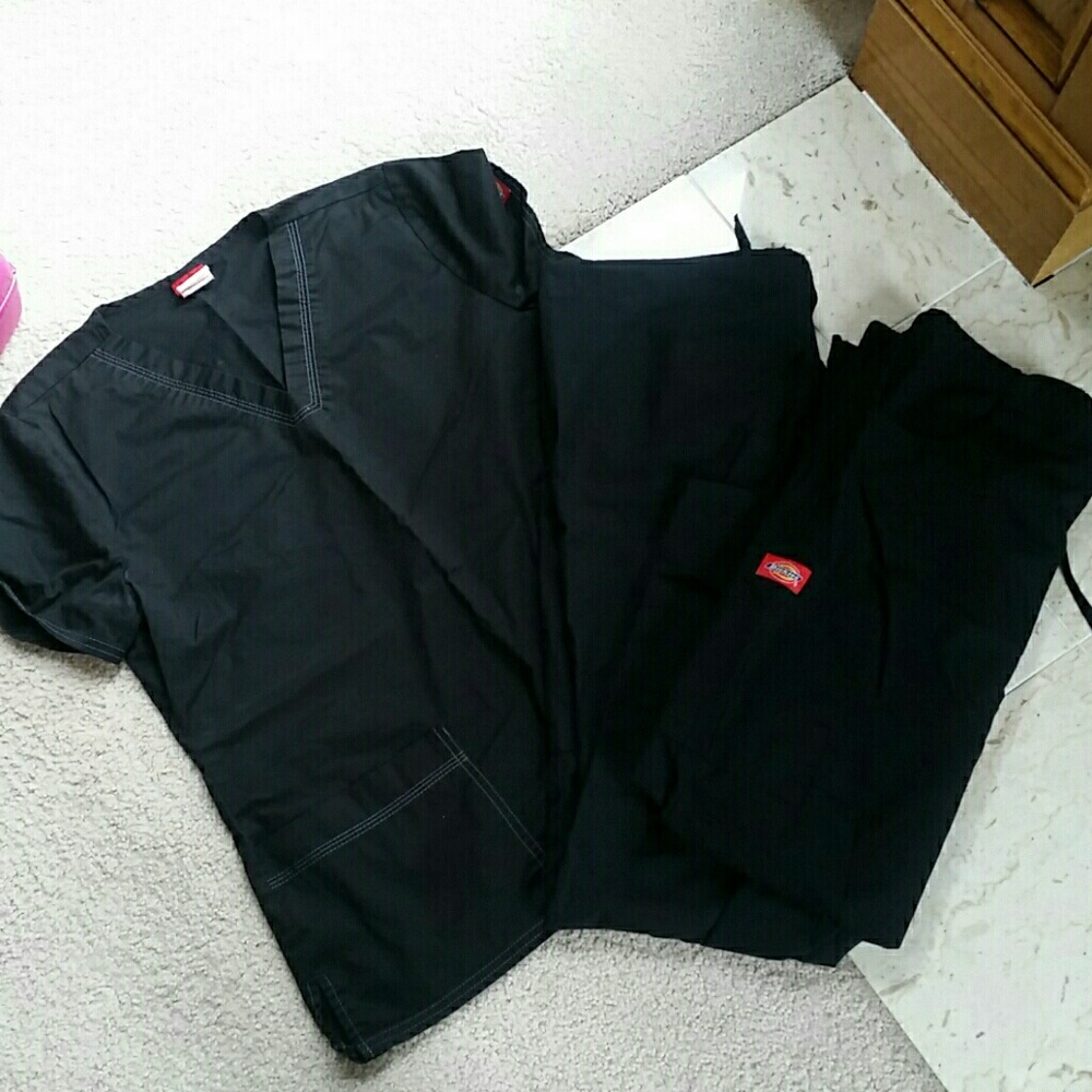 Scrub set + bonus set of pants